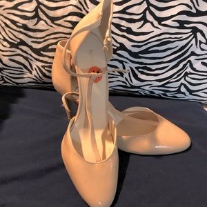 NineWest T-Strap Heels